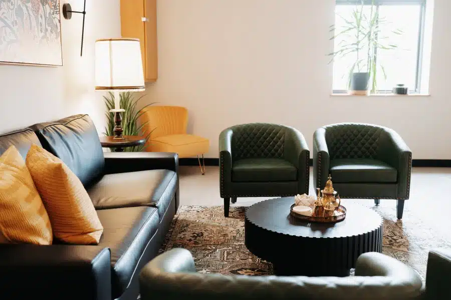 LOURE LOUNGE pic five