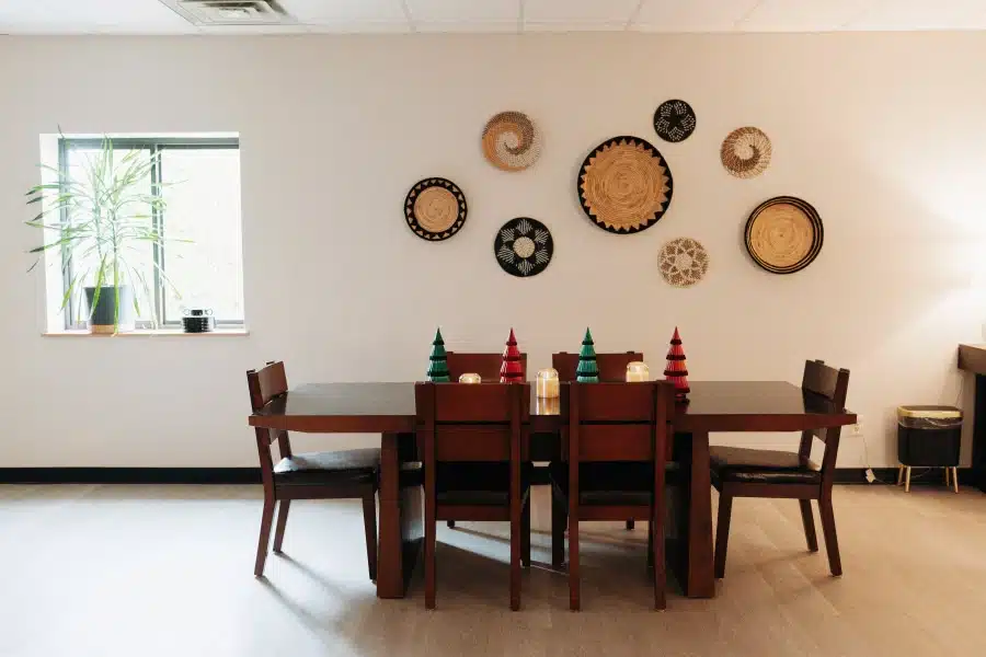 LOURE LOUNGE pic one