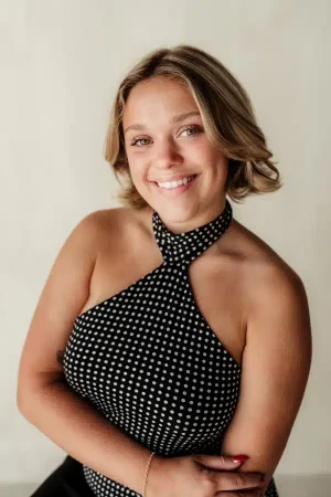 Ava